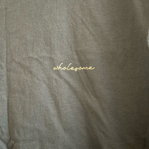 Hoodie and T-shirt bundle, size Medium - Picture 5 of 5